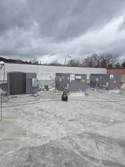 Installation of three HVAC rooftop units in Issaquah, WA
